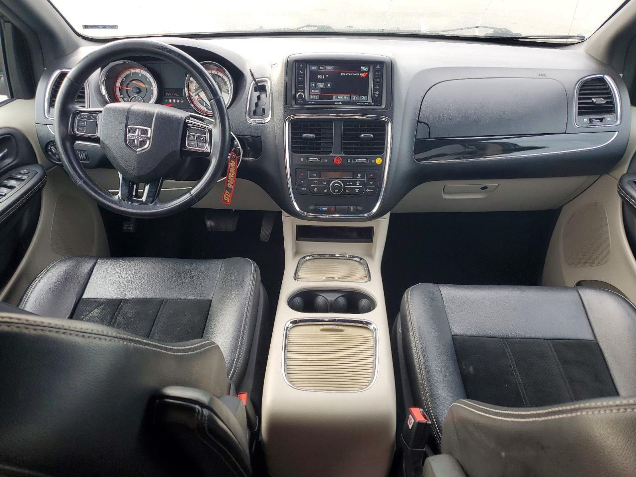 Dodge Caravan Sxt