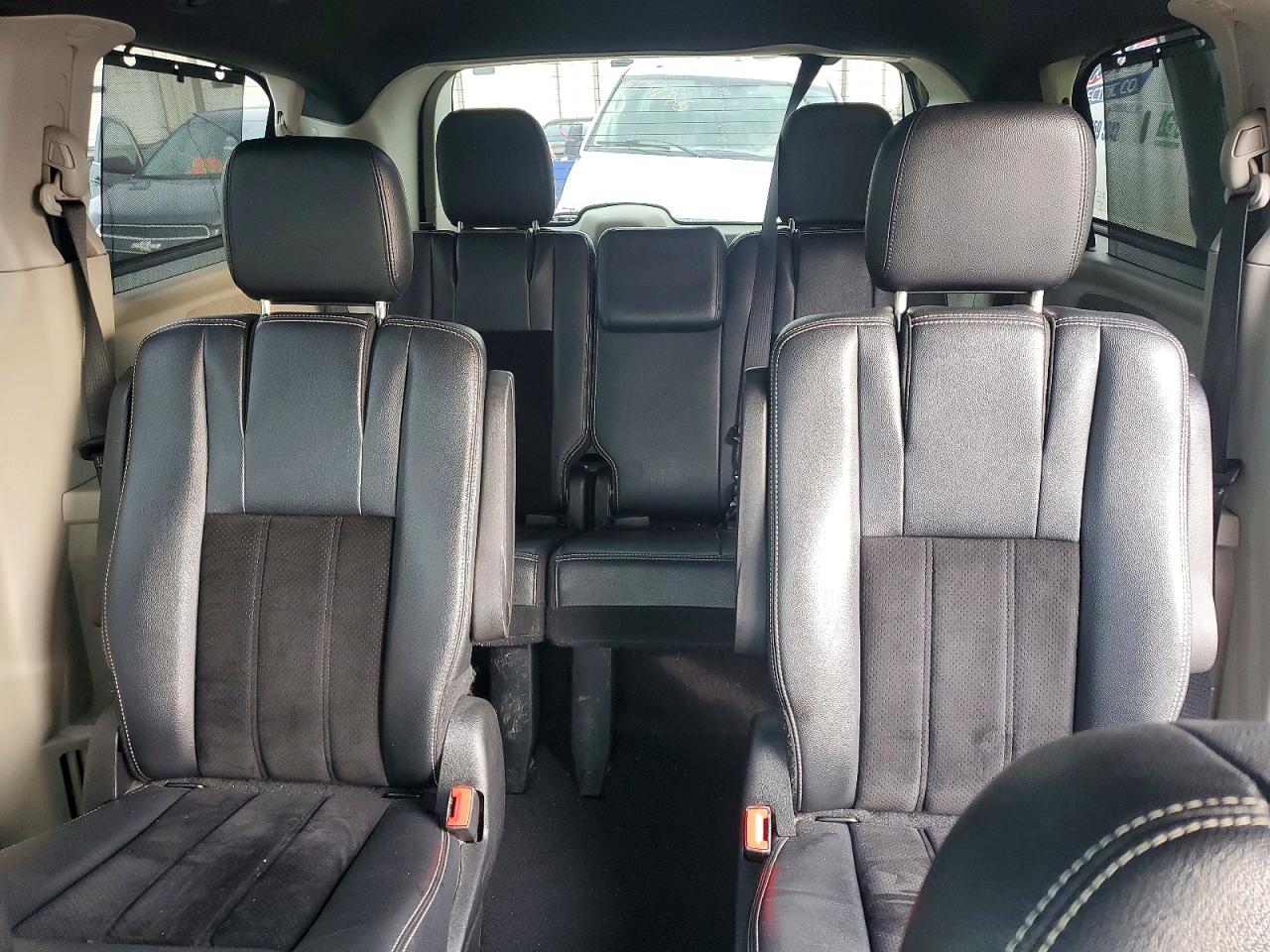 Dodge Caravan Sxt