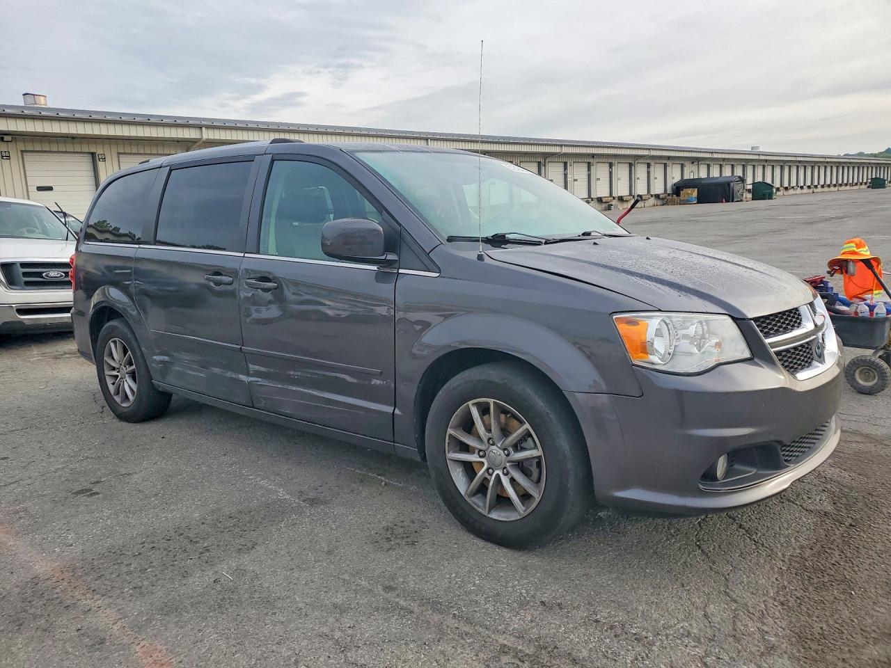 Dodge Caravan Sxt