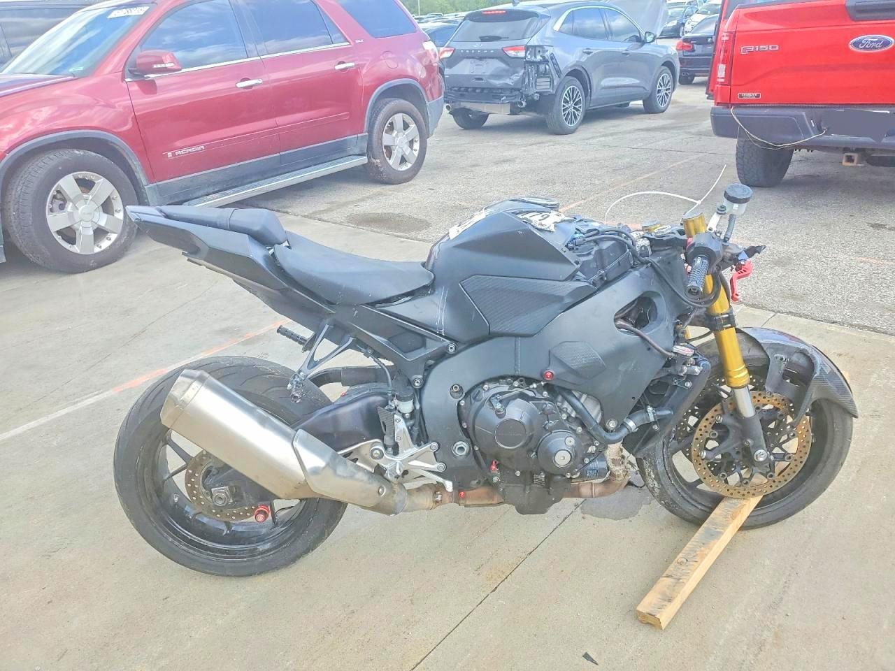 Salvage Honda Cbr Cycle Image