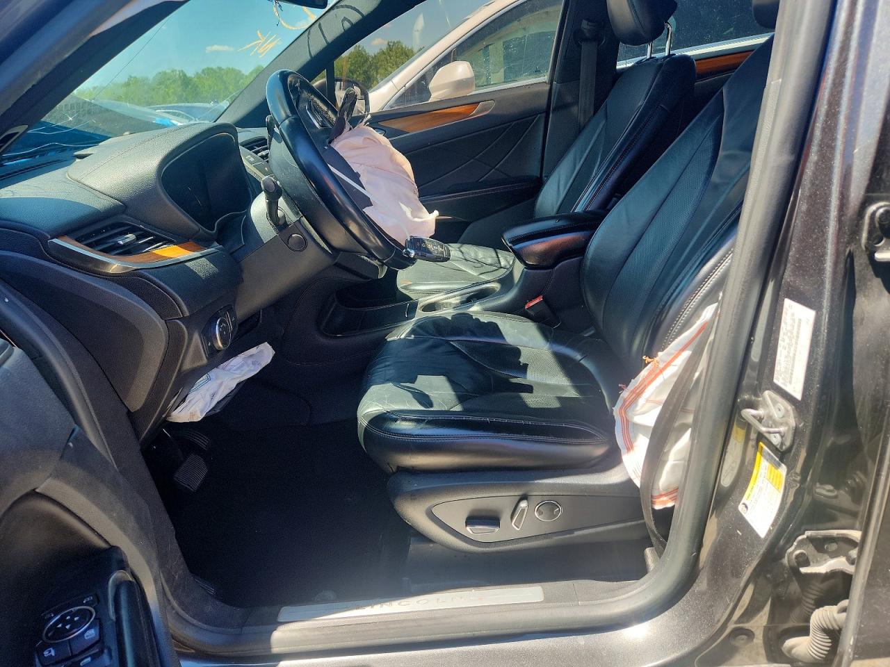 Lincoln MKC Select