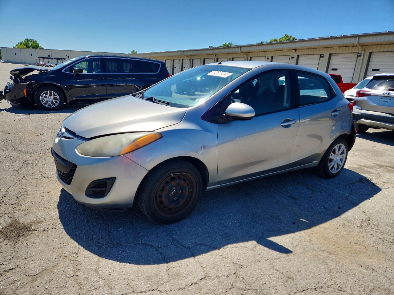 Salvage Mazda Mazda 2 Image