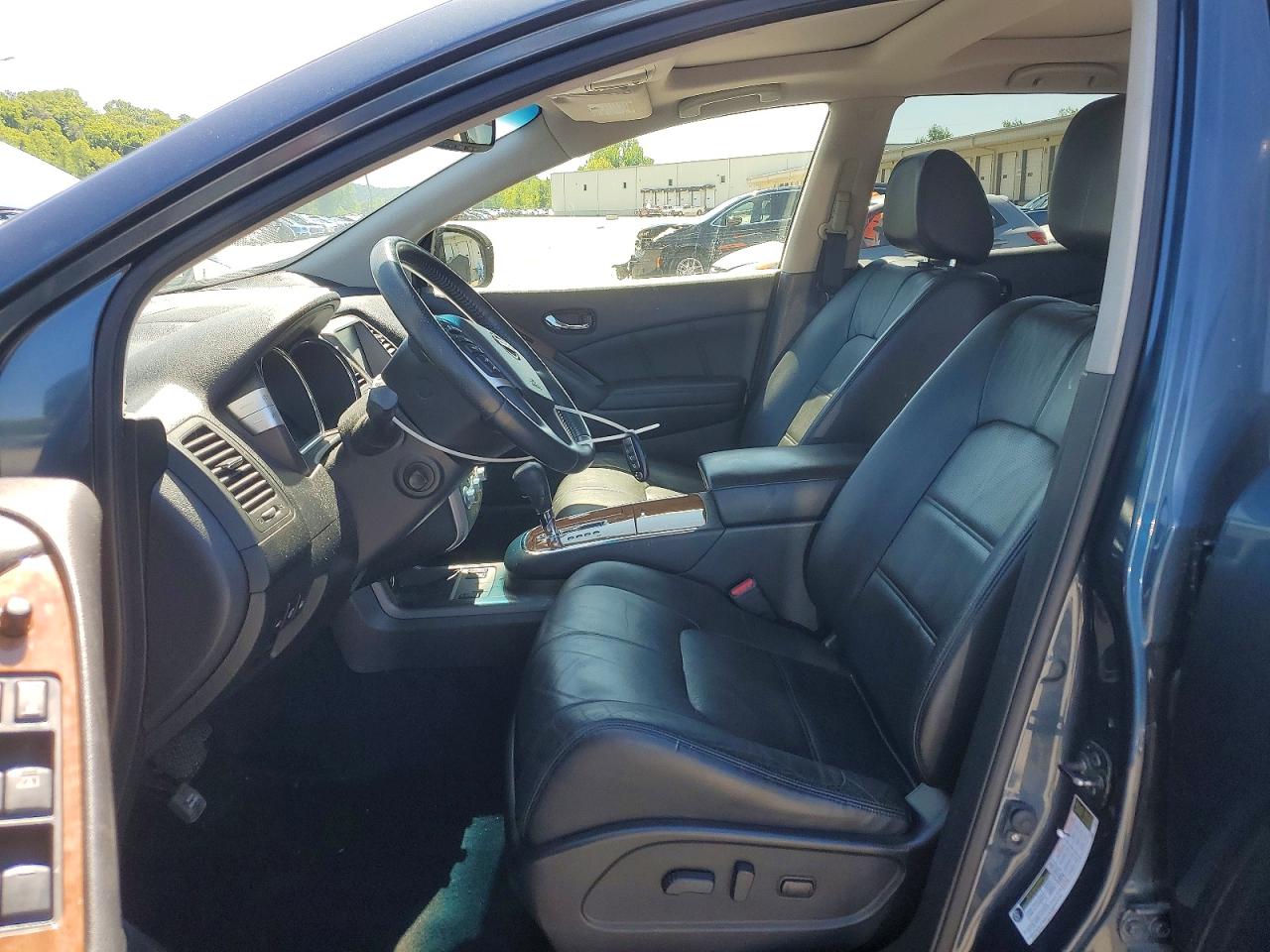 Nissan Murano S