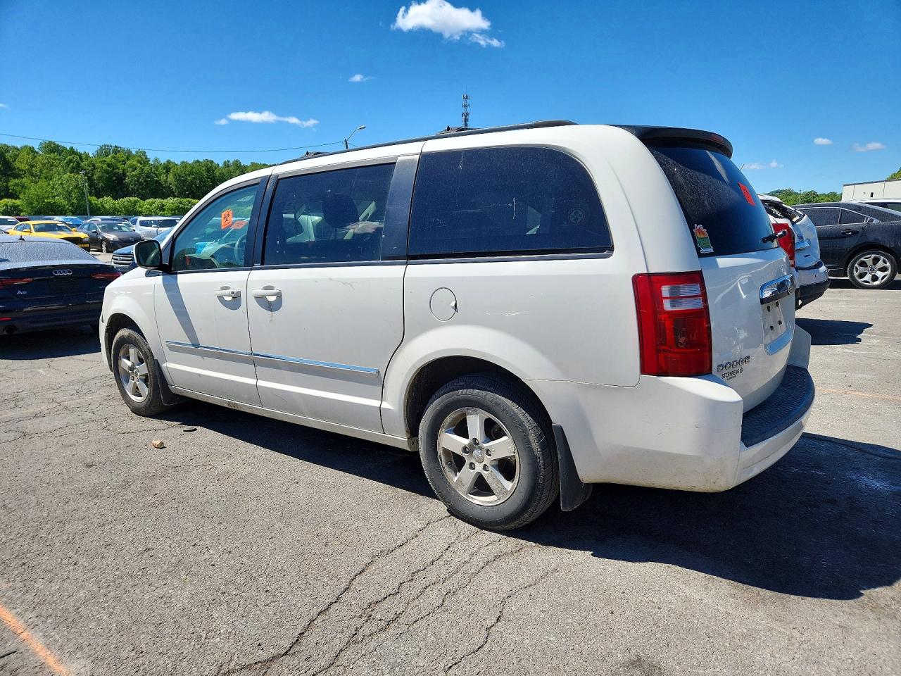 Dodge Caravan Sxt