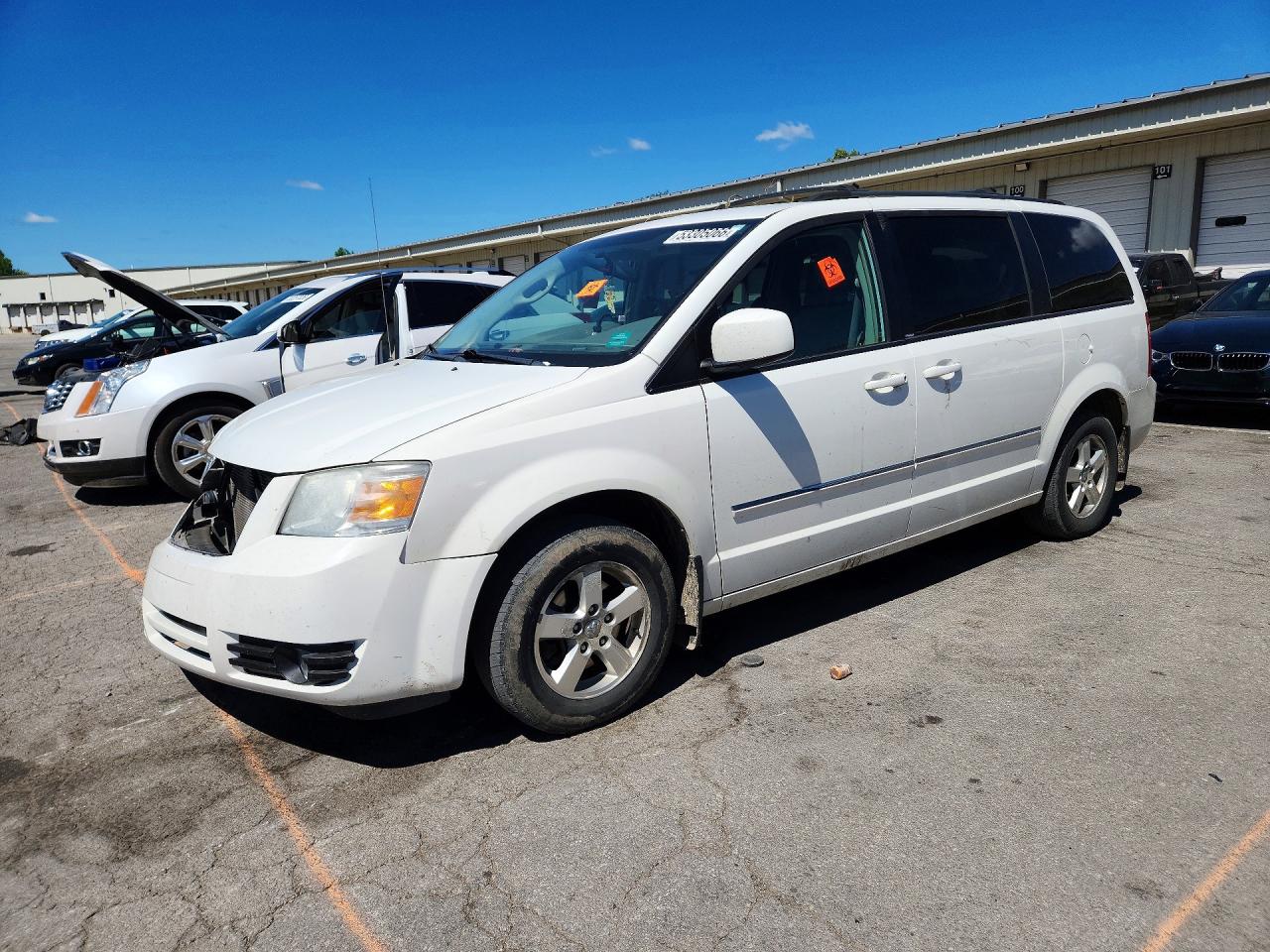 Salvage Dodge Caravan Image