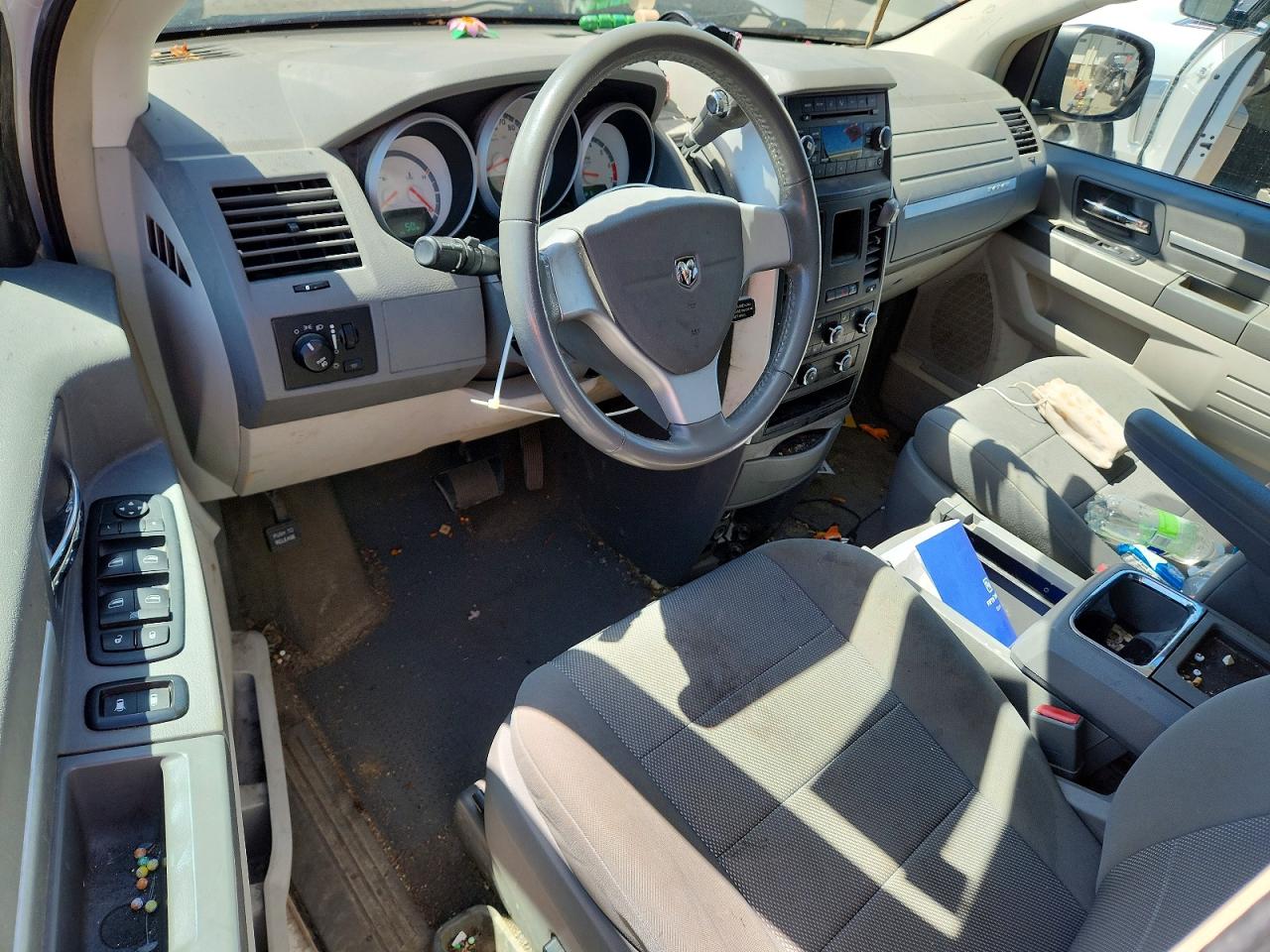 Dodge Caravan Sxt