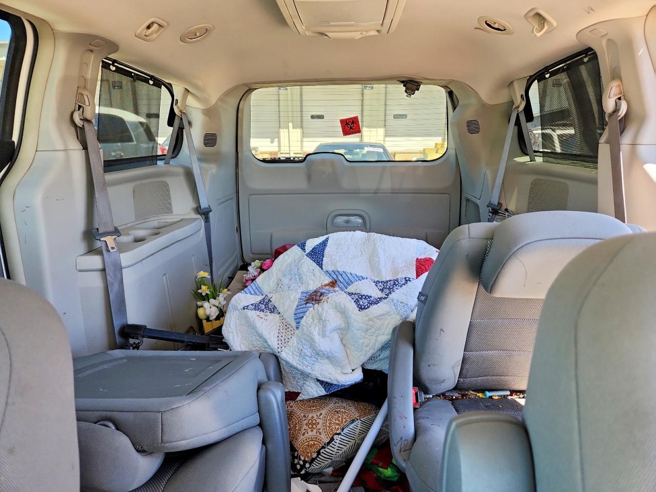 Dodge Caravan Sxt