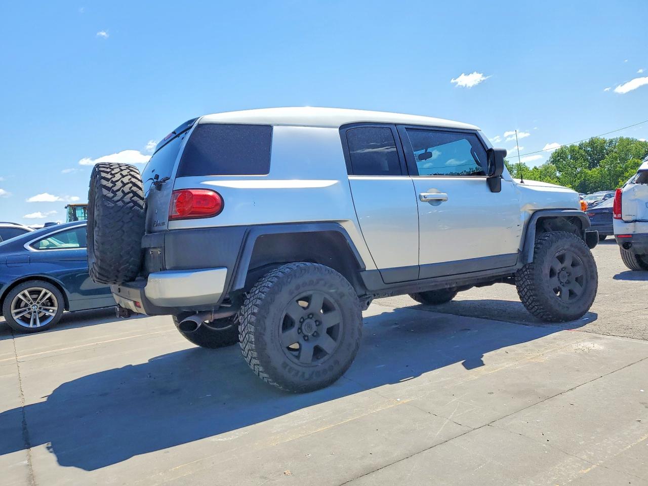 Toyota FJ Cruiser Base
