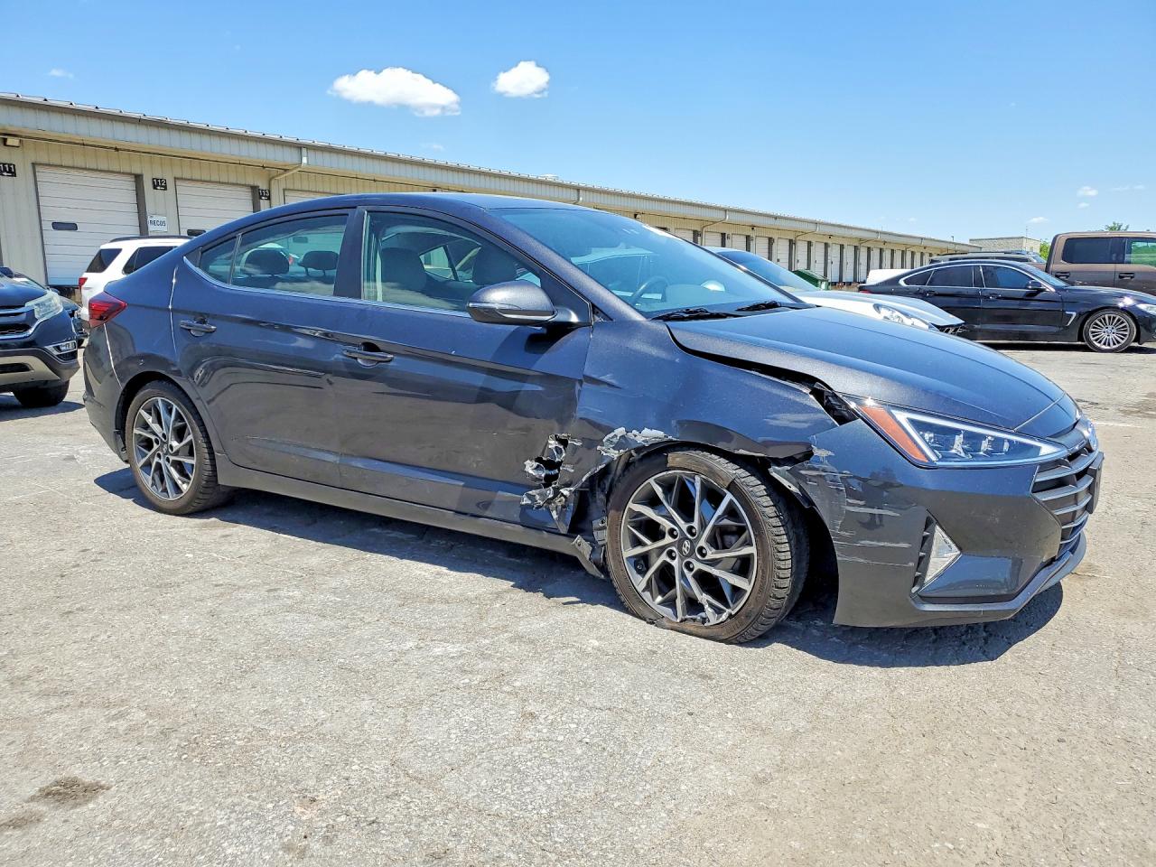 Hyundai ELANTRA Limited
