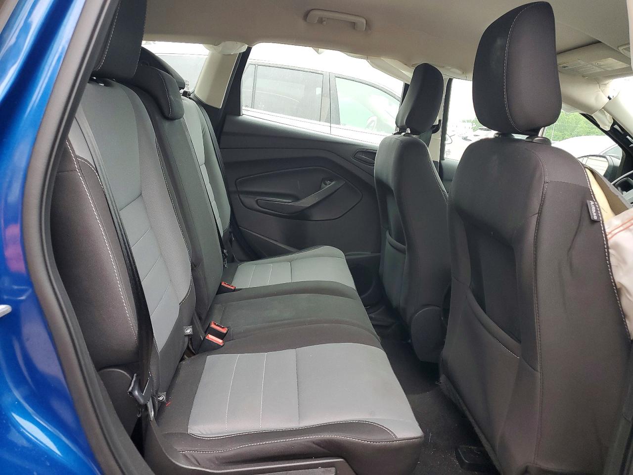 Ford Escape S