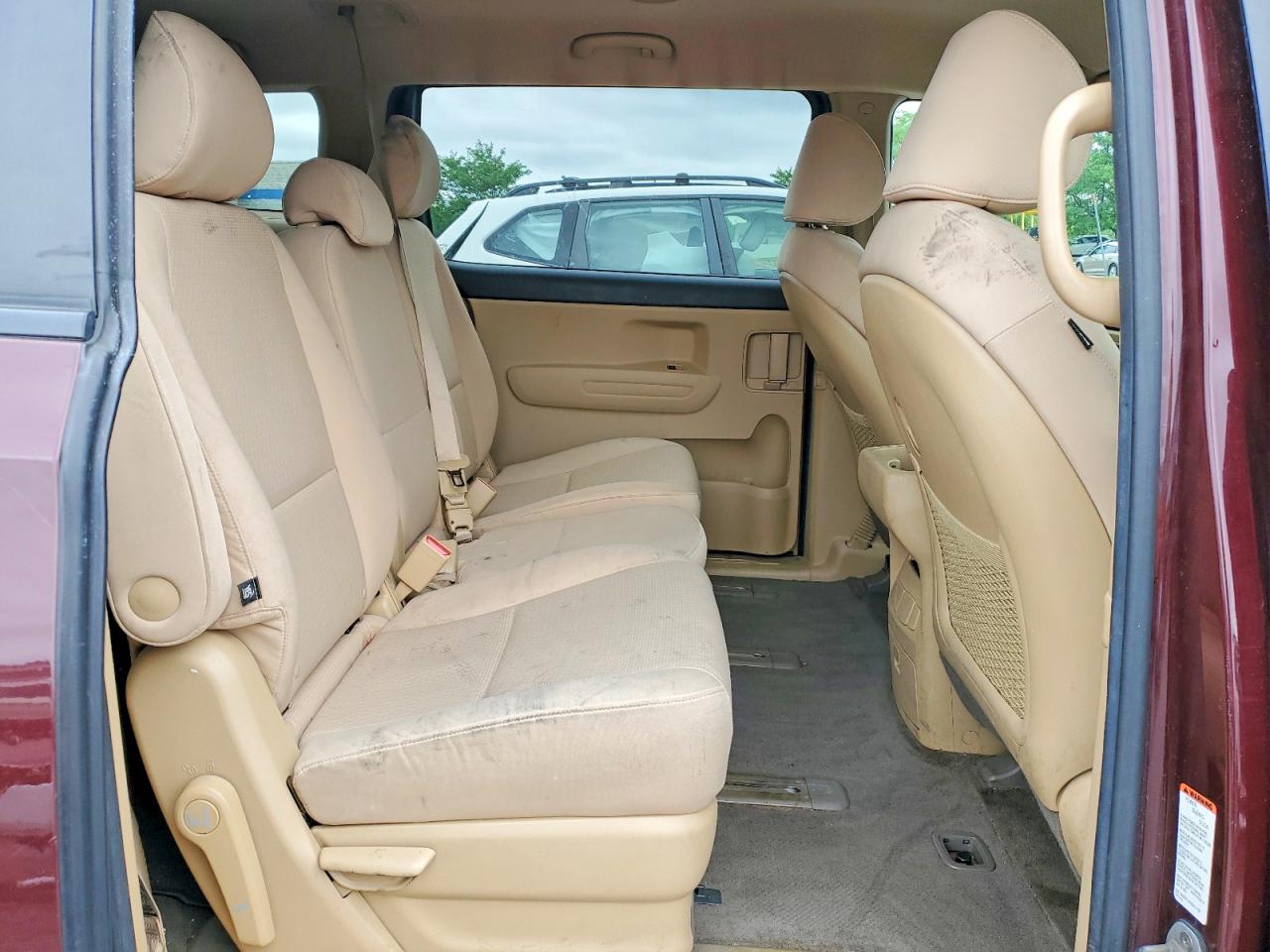 Kia Sedona Lx