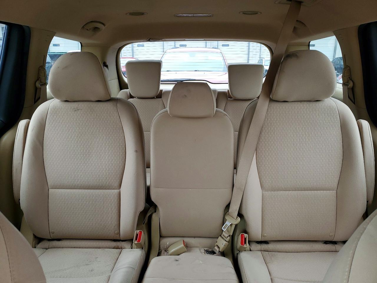 Kia Sedona Lx