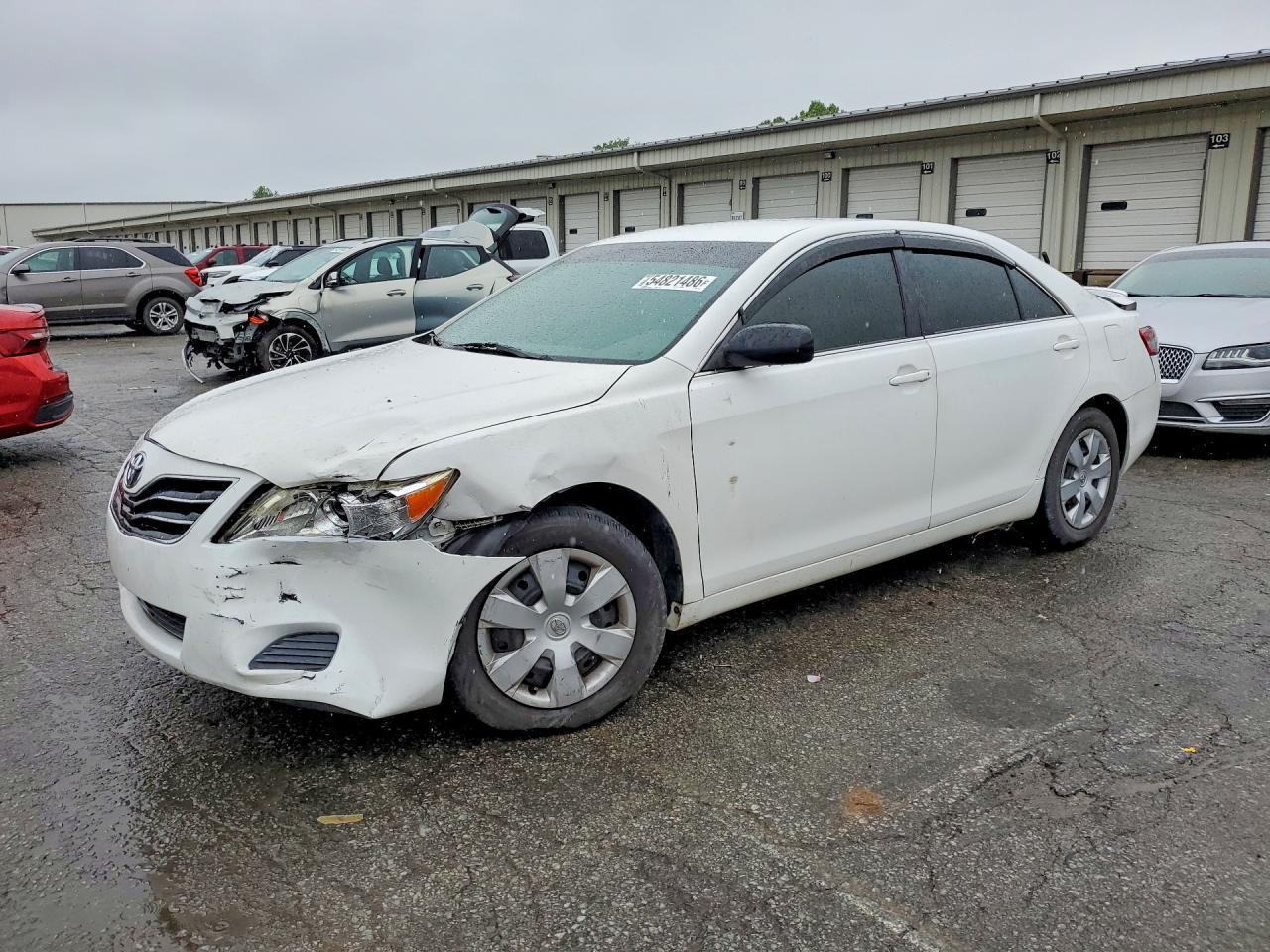 Salvage Toyota Camry Image