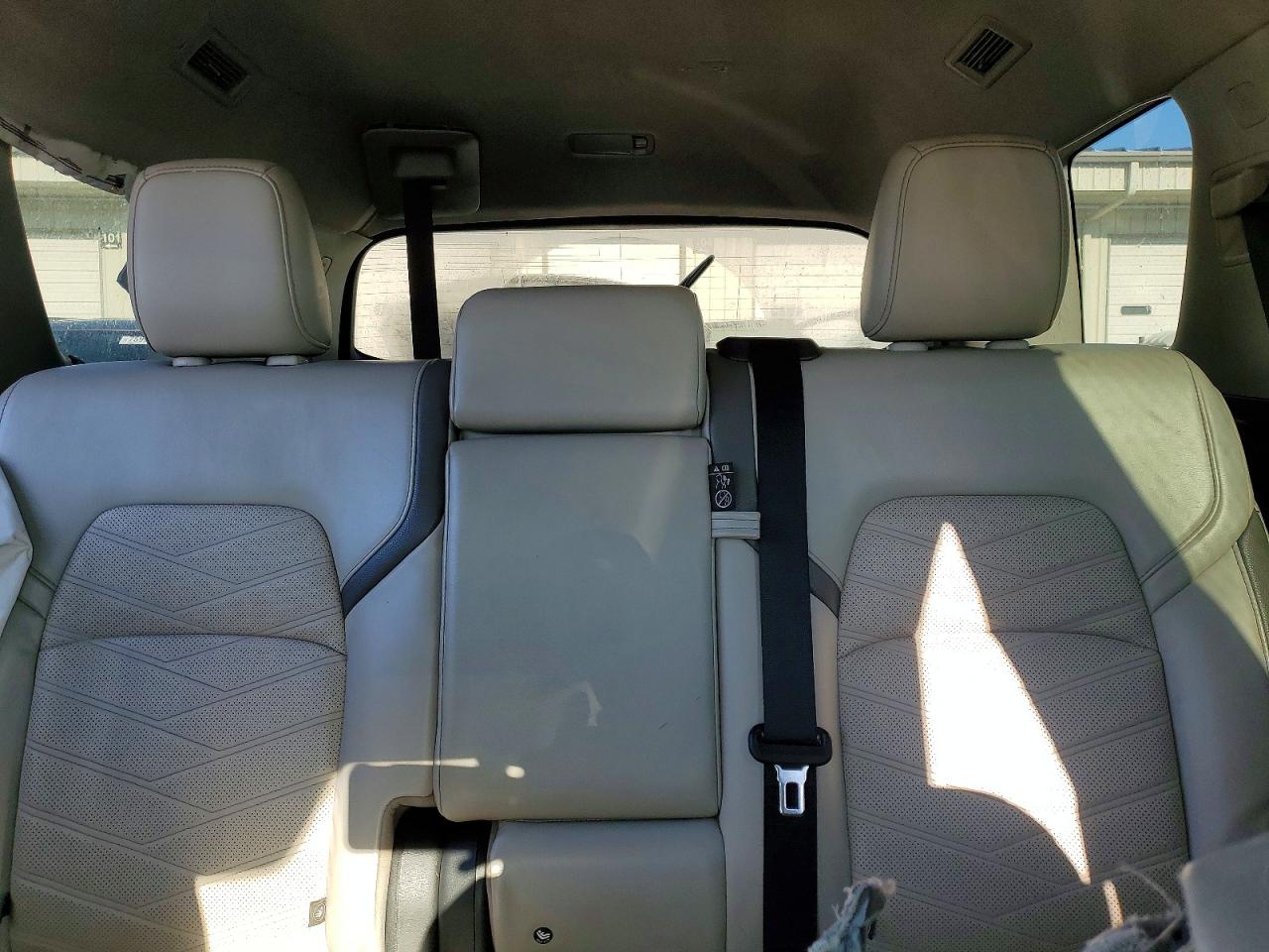 Nissan Pathfinder Platinum