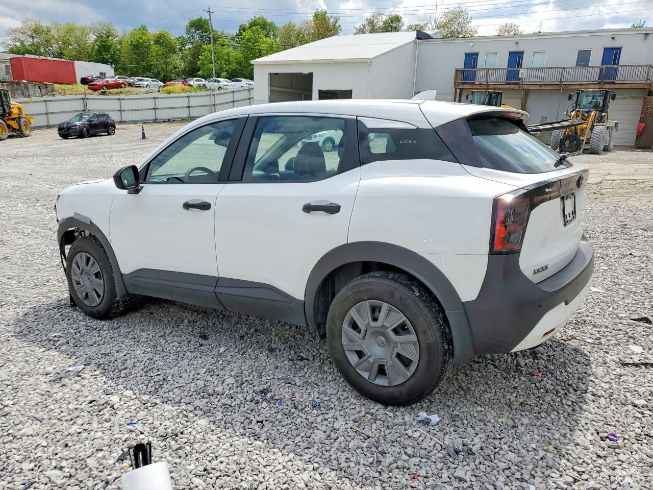Nissan Kicks S