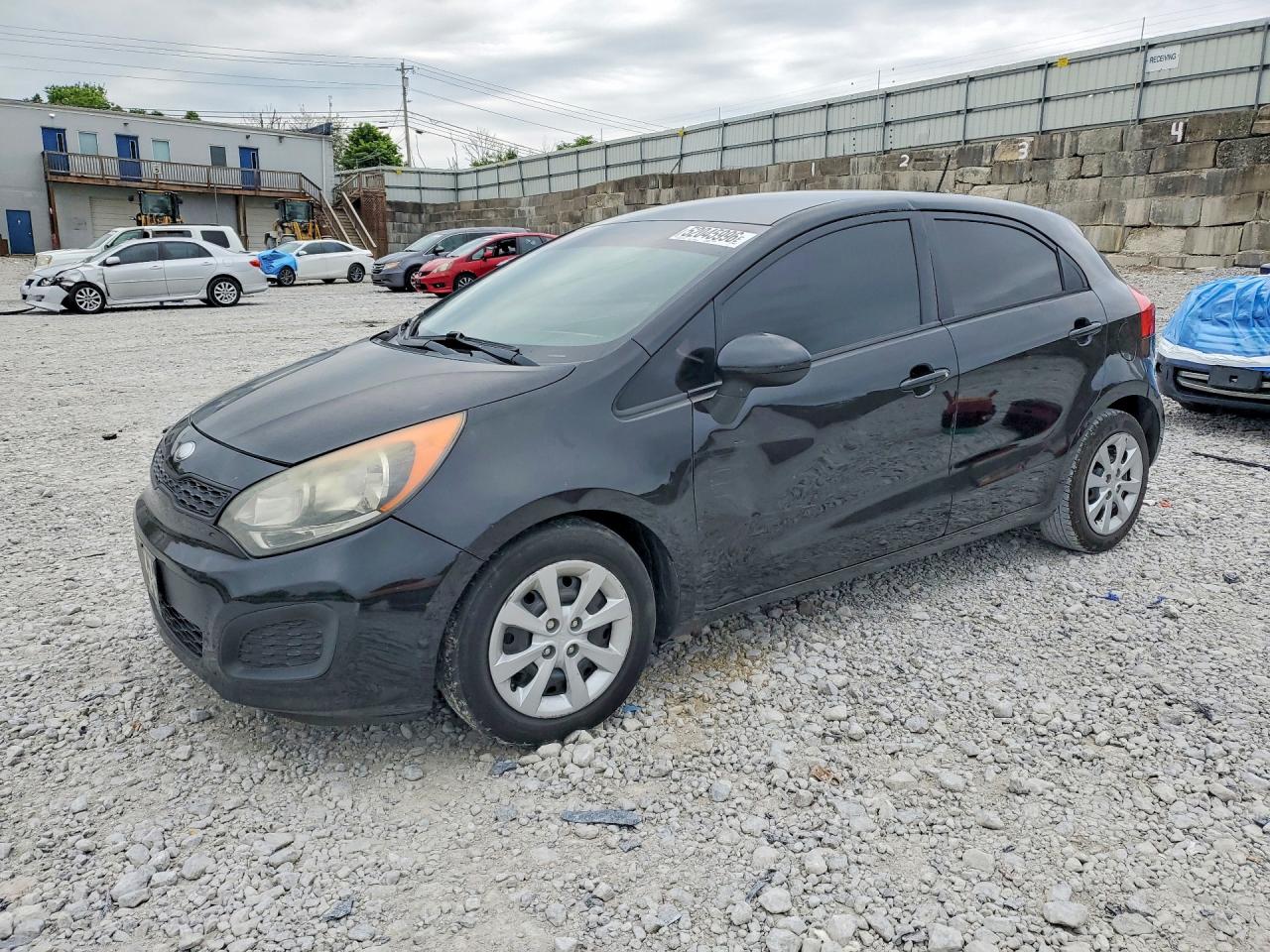 Salvage Kia Rio Image