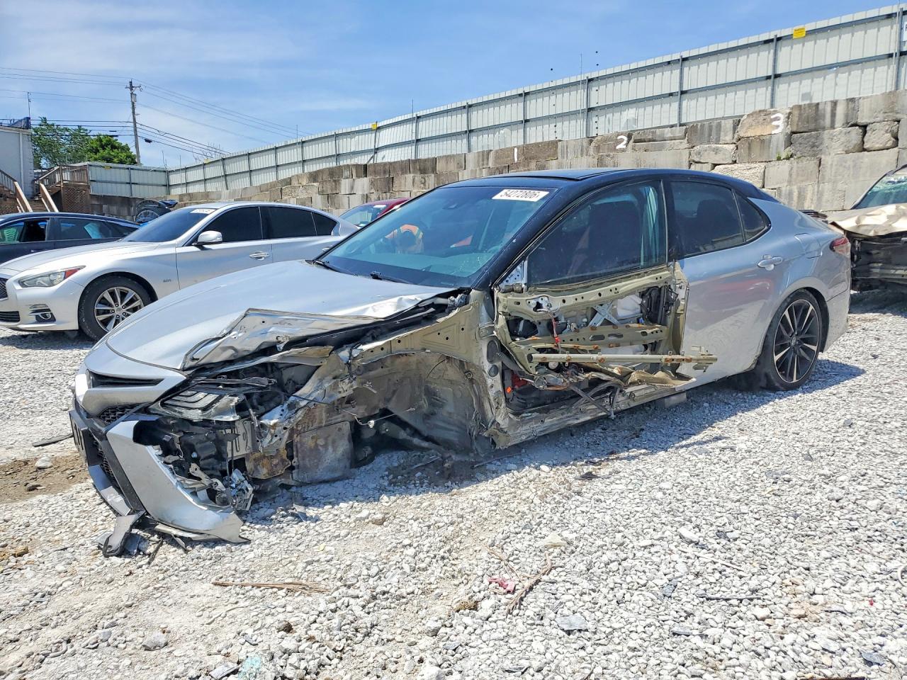 Salvage Toyota Camry Image