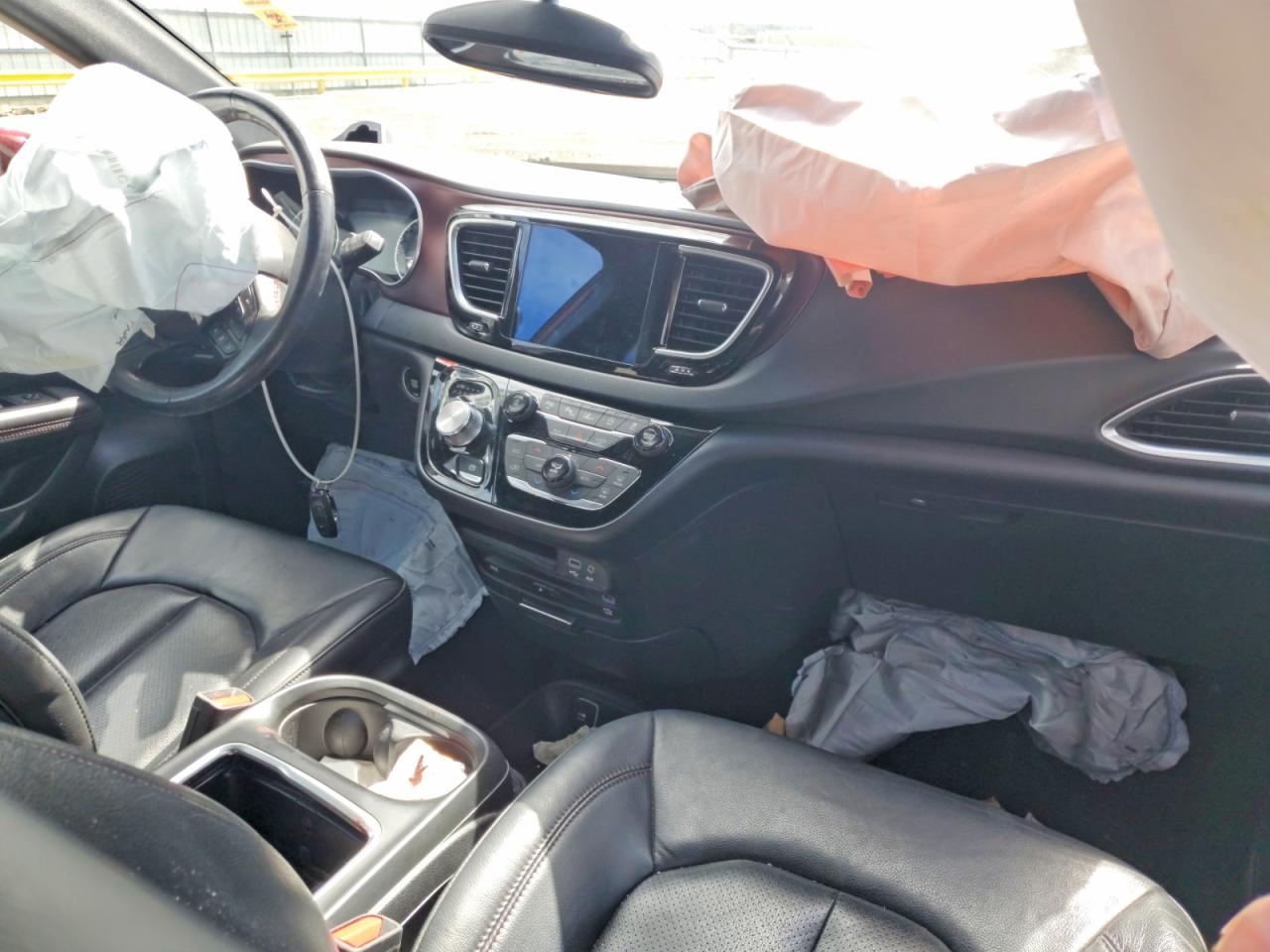 Chrysler Pacifica Touring L Plus