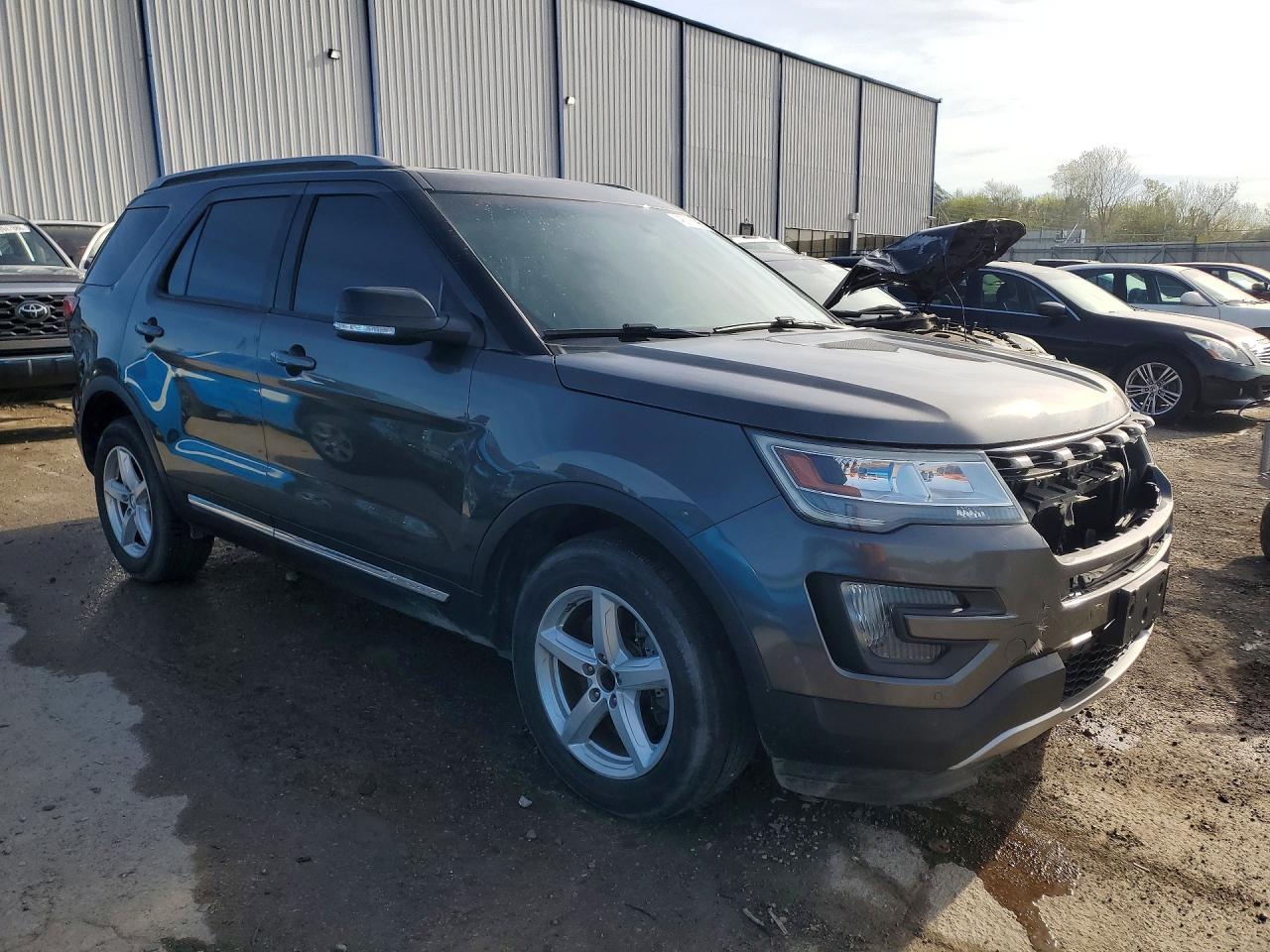 Ford Explorer Xlt