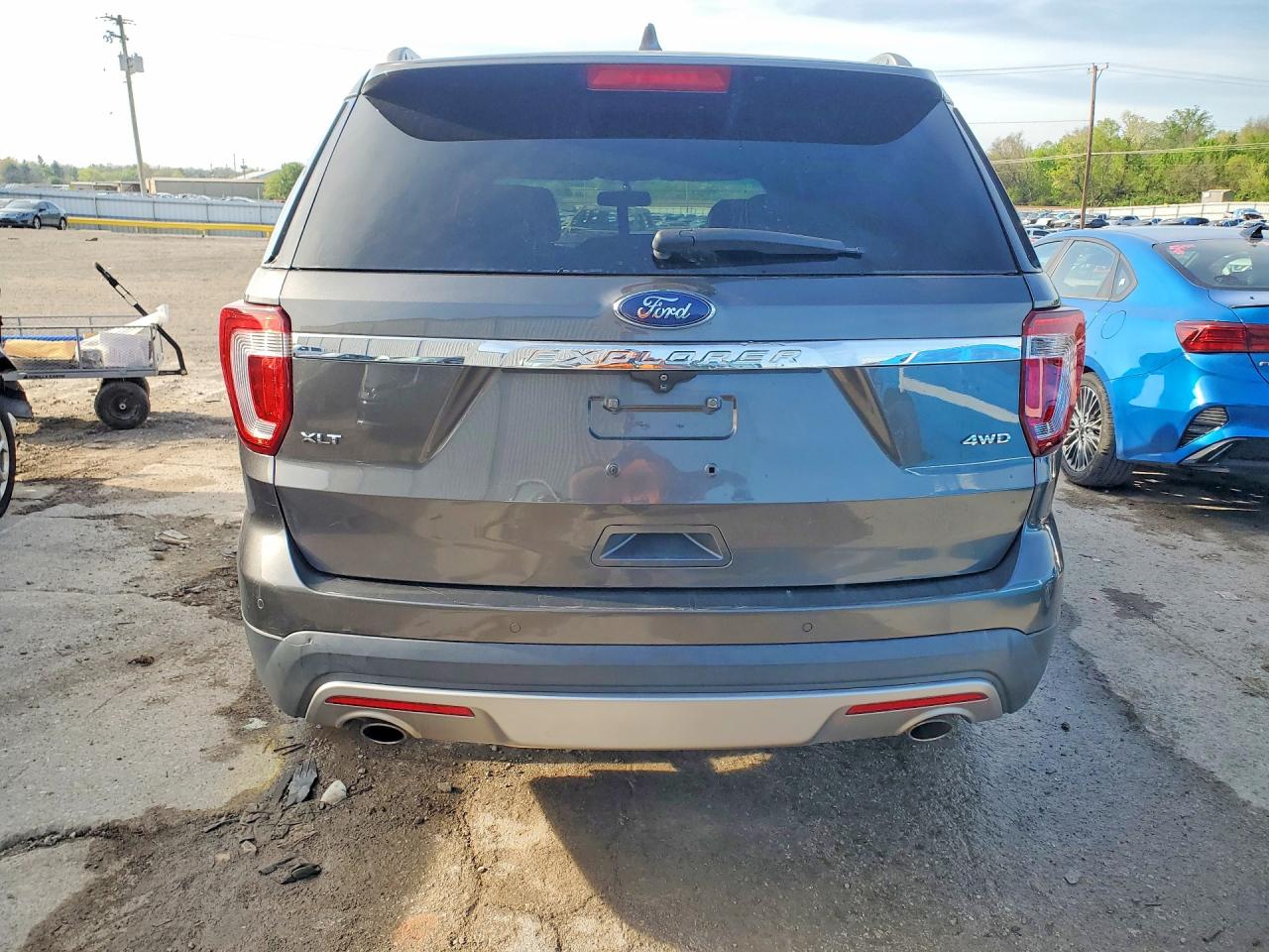 Ford Explorer Xlt