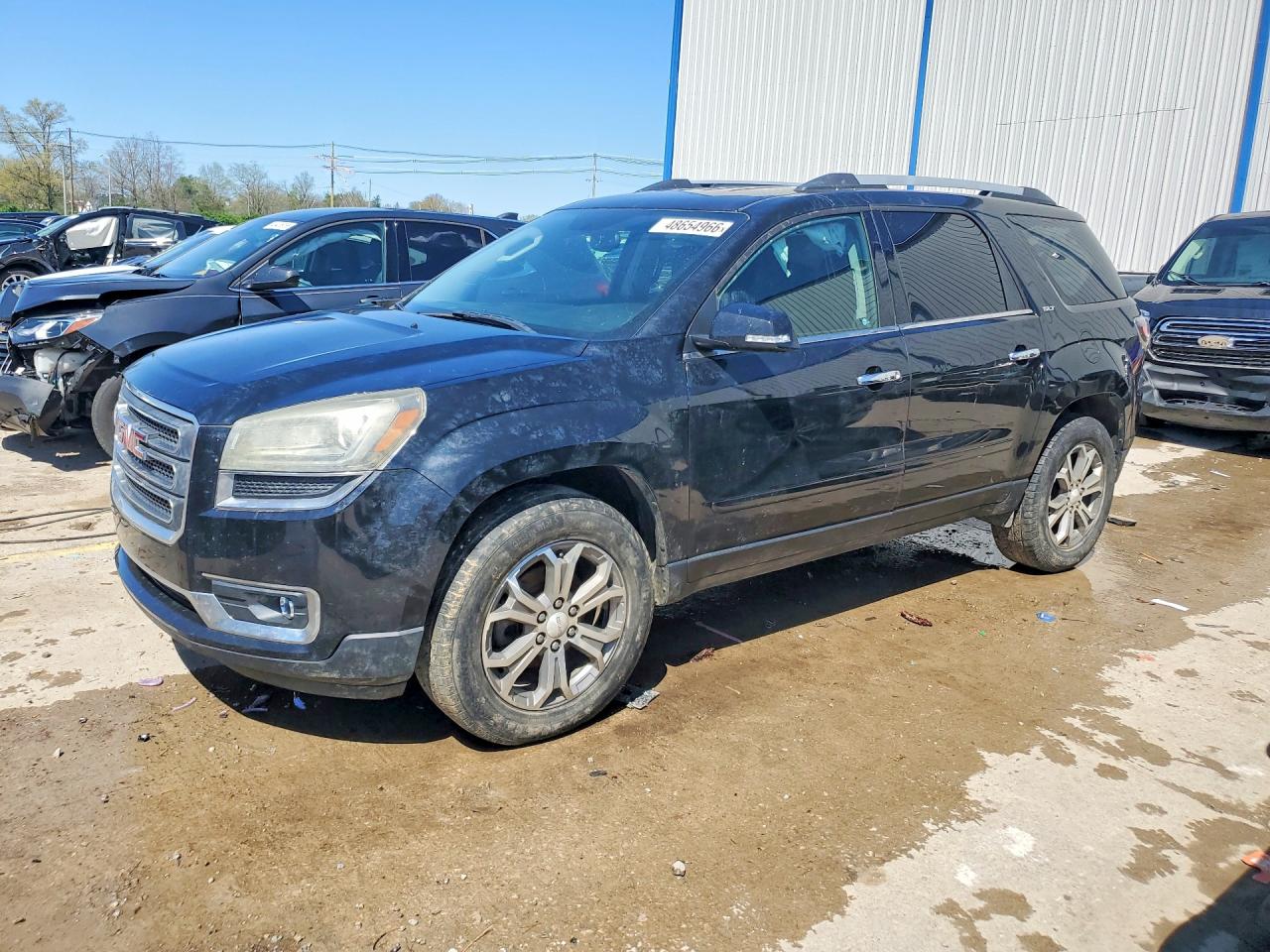 Salvage GMC Acadia Image