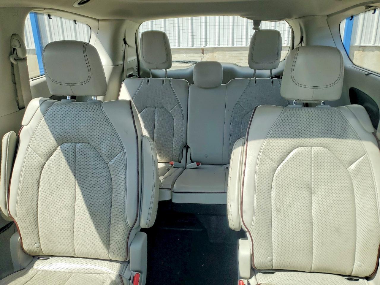 Chrysler Pacifica Limited