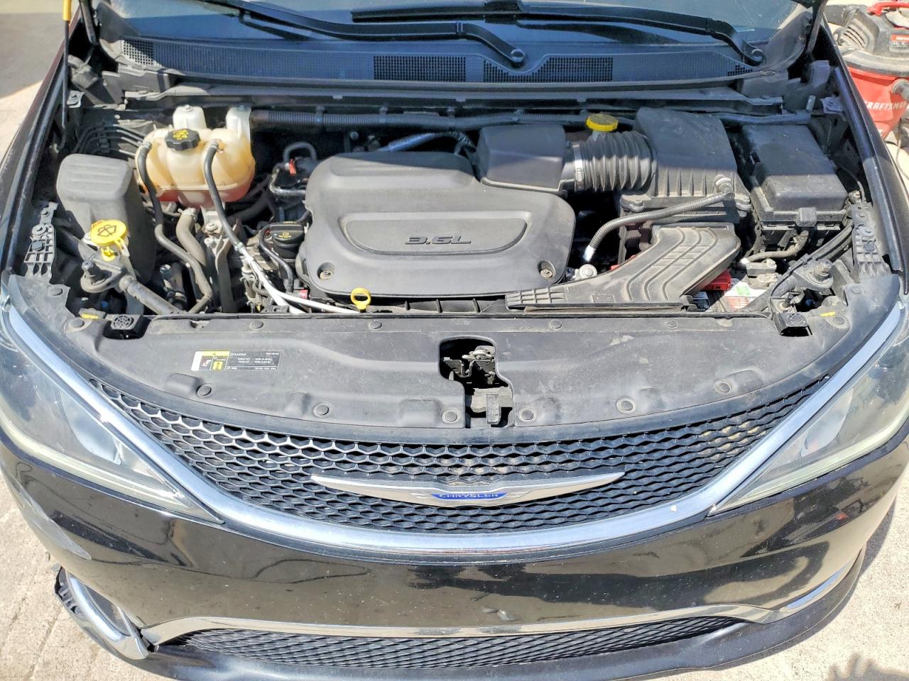 Chrysler Pacifica Limited
