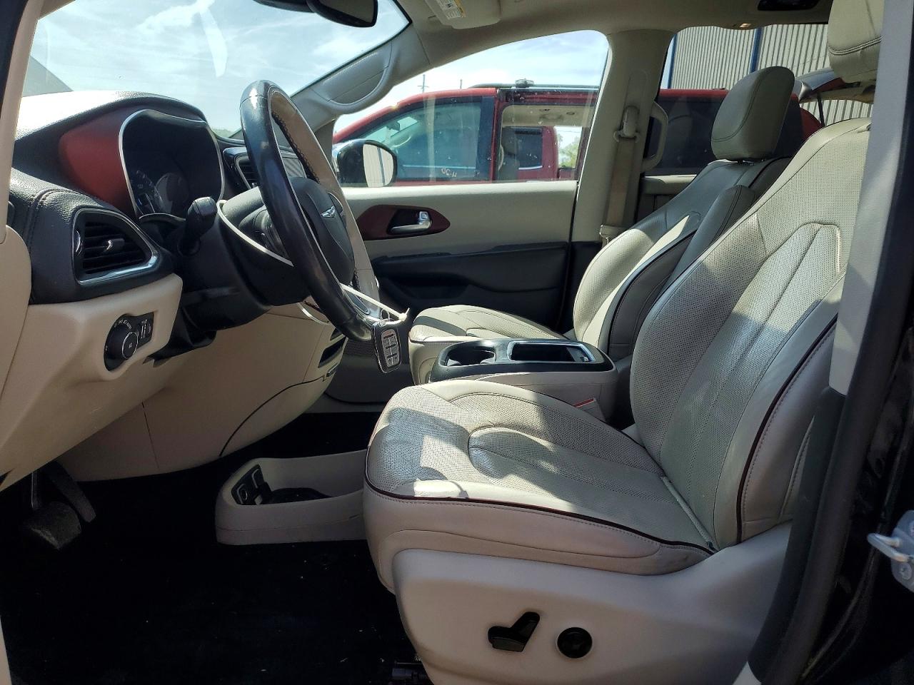 Chrysler Pacifica Limited