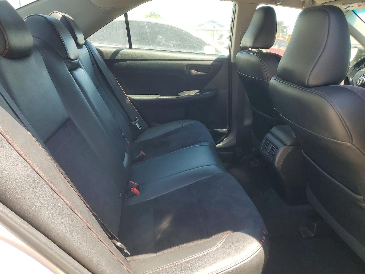 Toyota Camry Xse