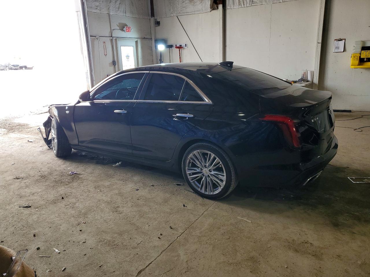 Cadillac CT4 Premium Luxury