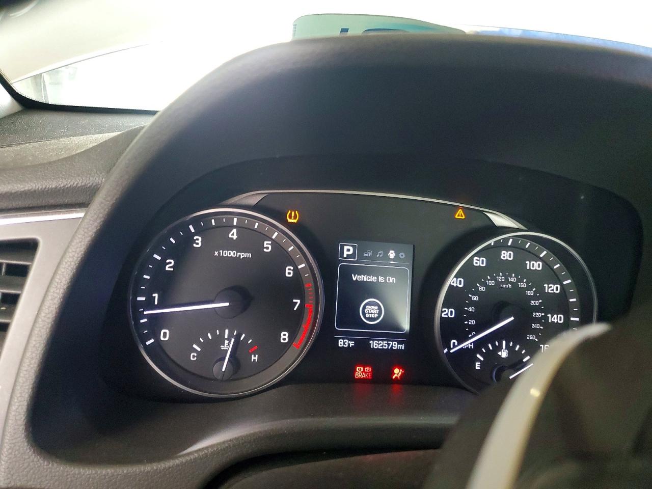 Hyundai ELANTRA Value Edition