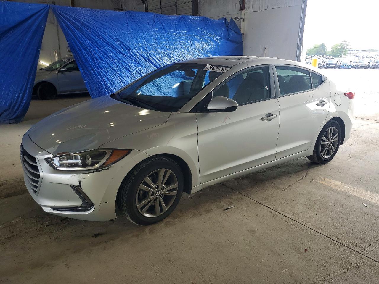 Salvage Hyundai ELANTRA Image