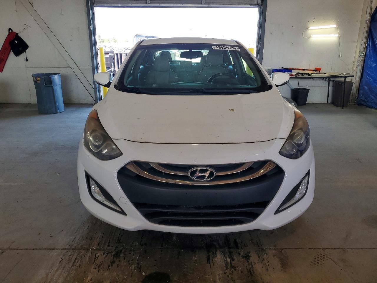 Hyundai ELANTRA Base