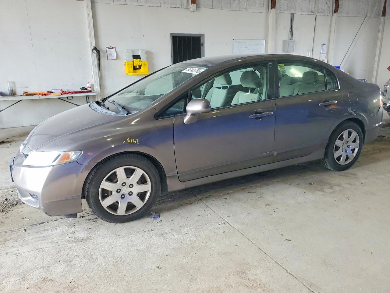 Salvage Honda Civic Image