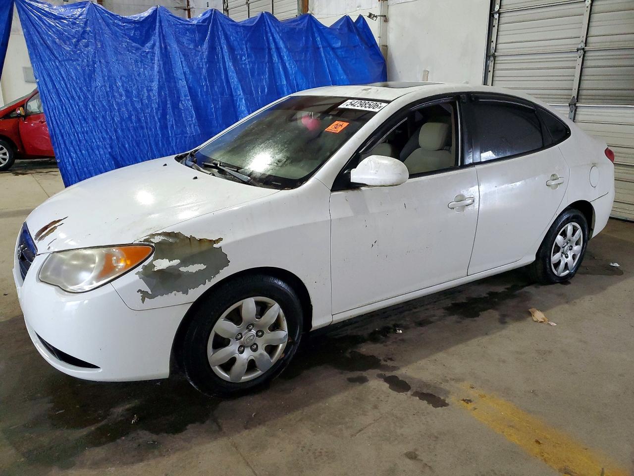 Salvage Hyundai ELANTRA Image