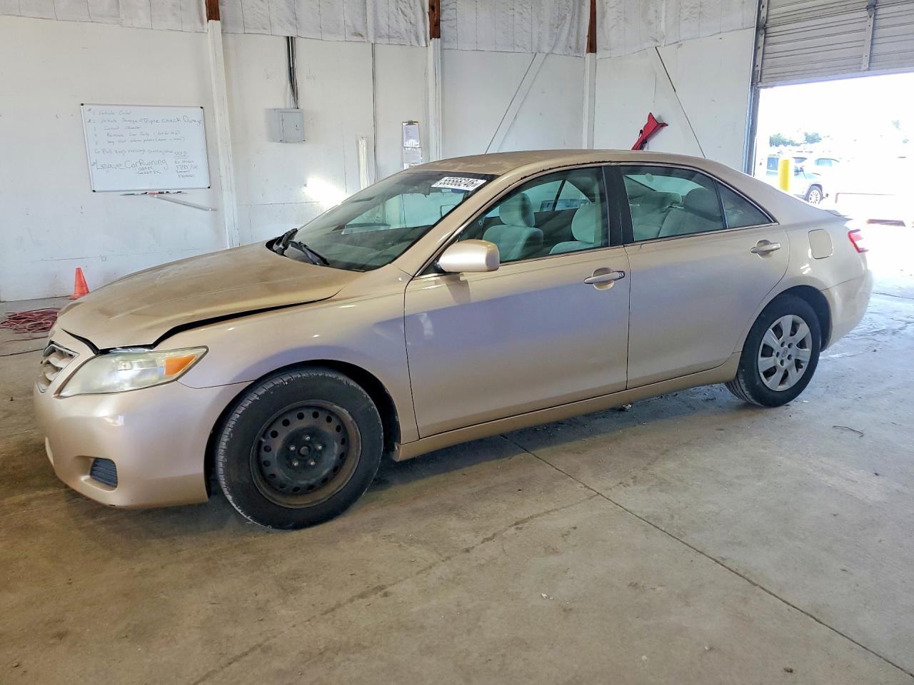 Salvage Toyota Camry Image