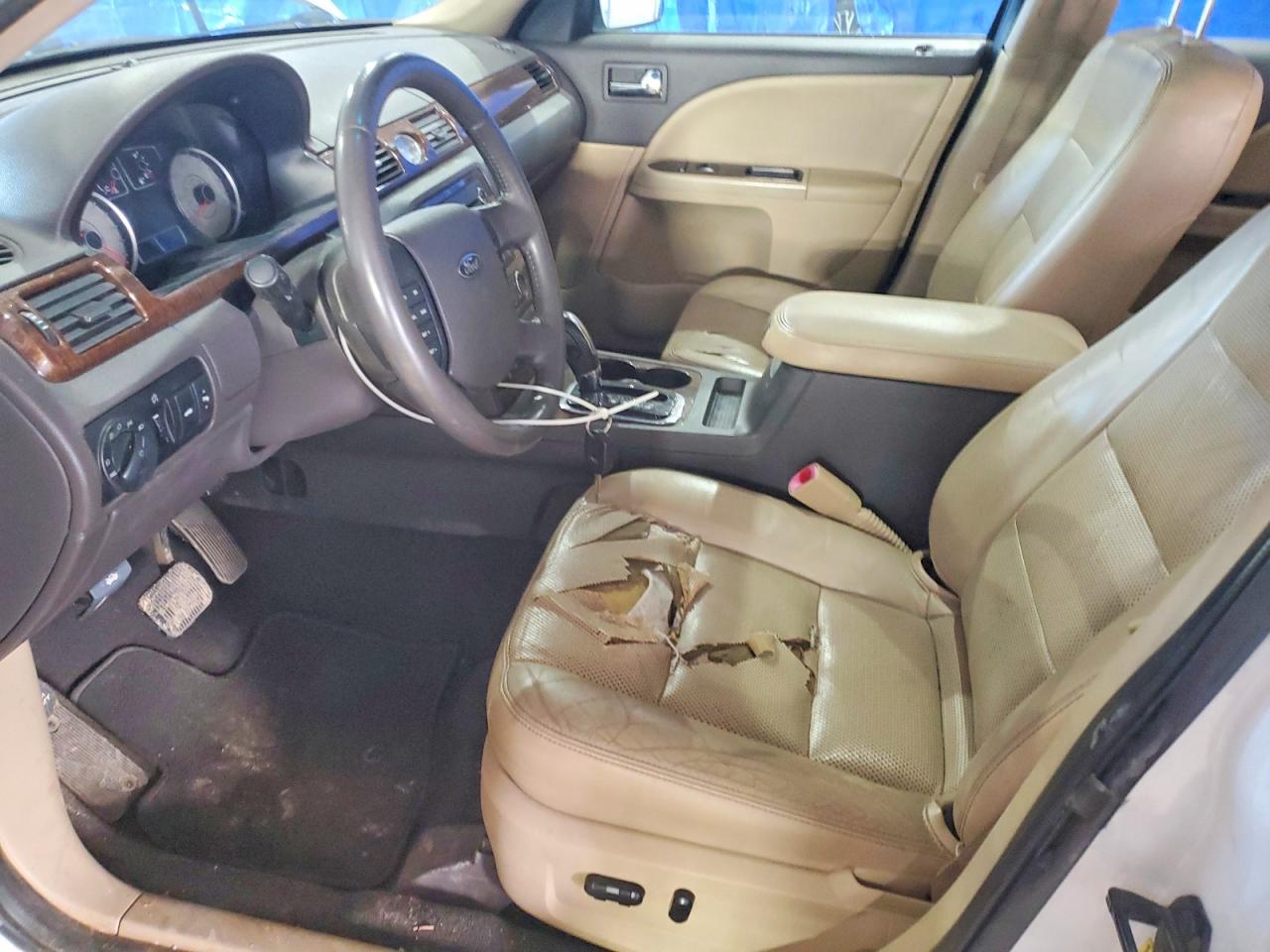 Ford Taurus Limited