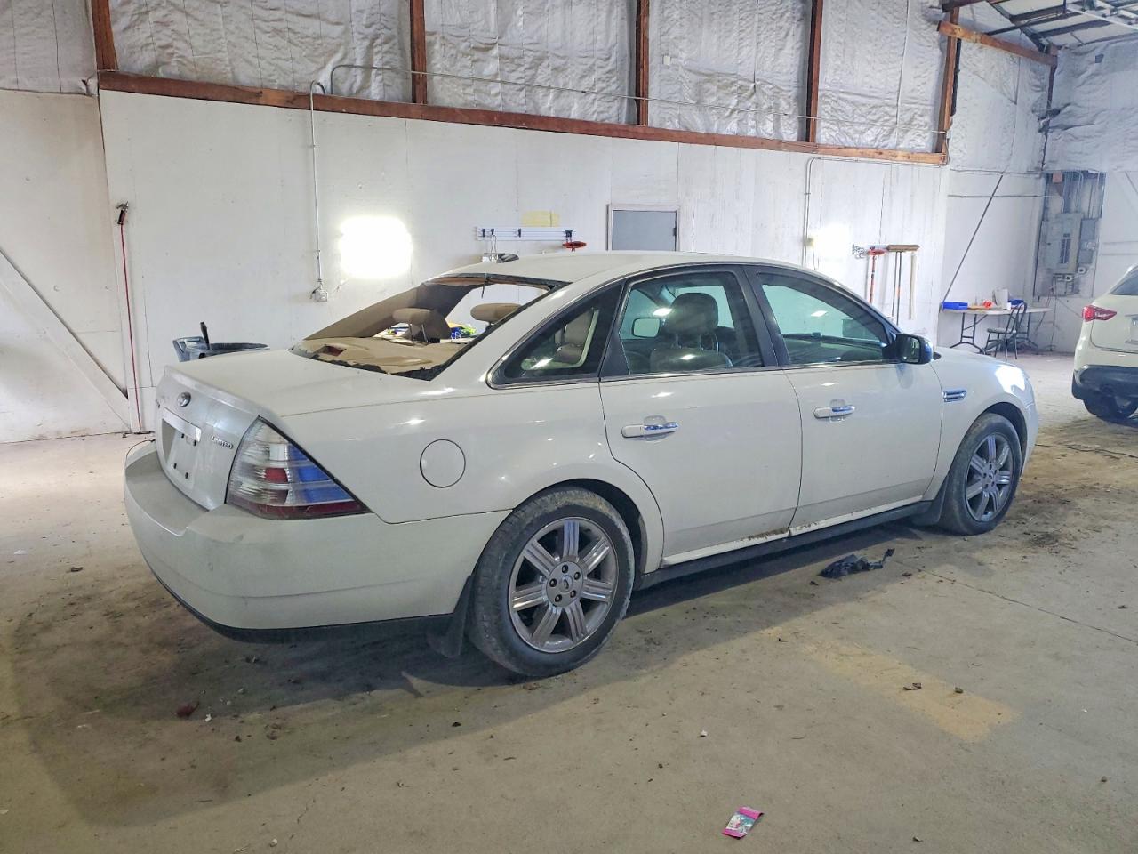Ford Taurus Limited