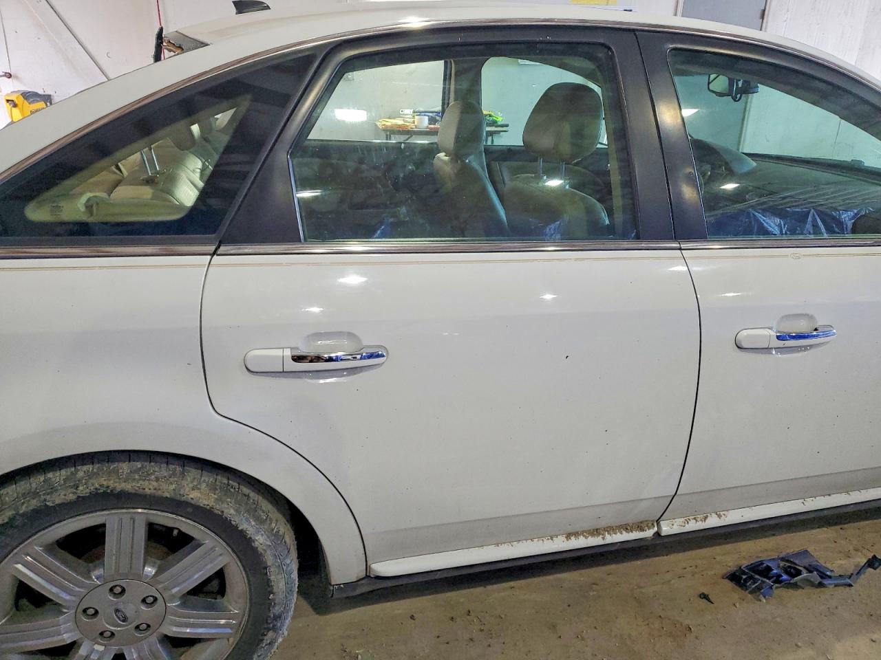 Ford Taurus Limited