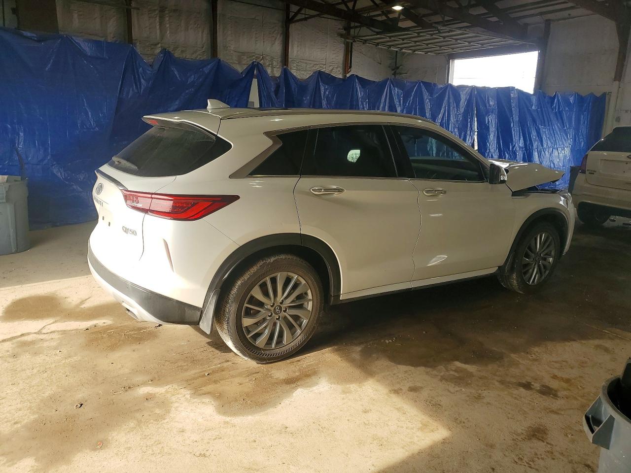 INFINITI Qx Luxe