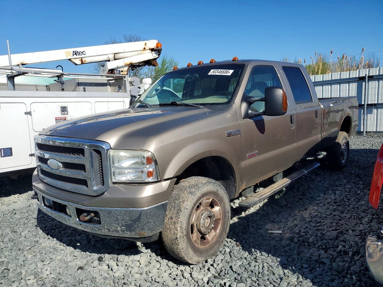 Salvage Ford F-350 Image