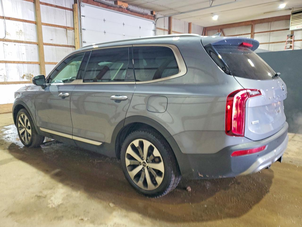 Kia Telluride S