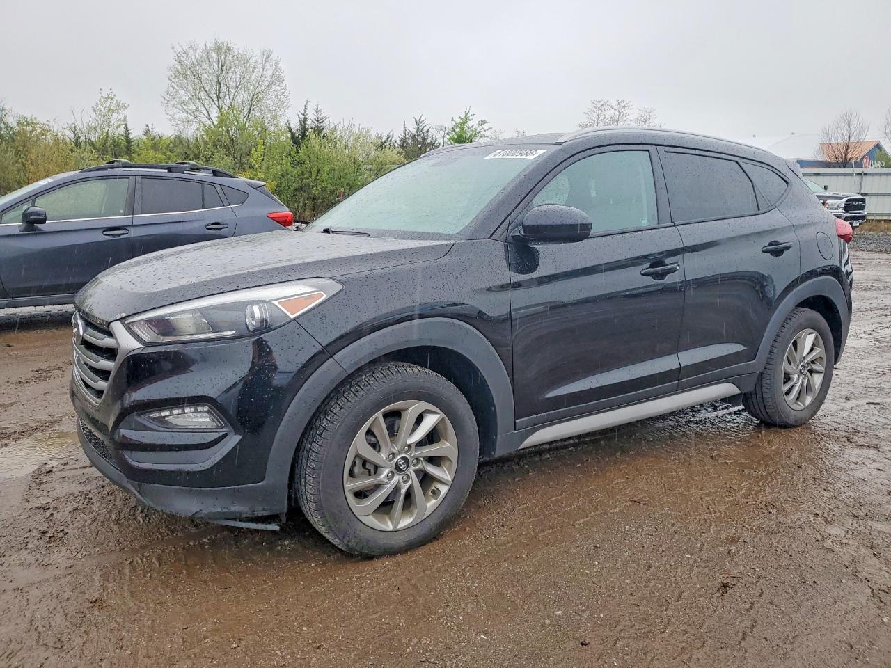 Salvage Hyundai TUCSON Image