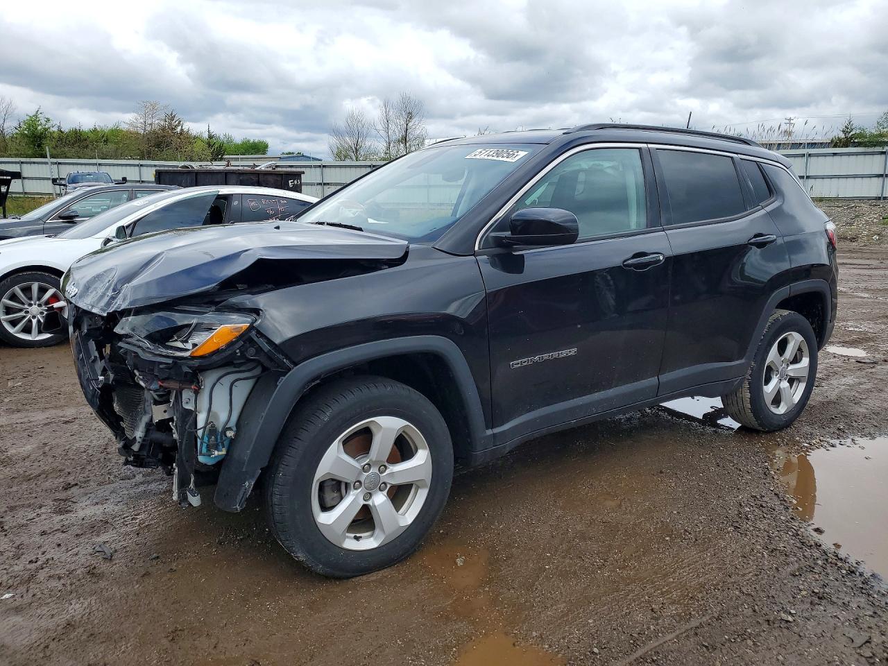 Salvage Jeep Compass Image