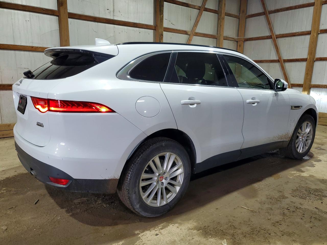 Jaguar F-PACE Prestige