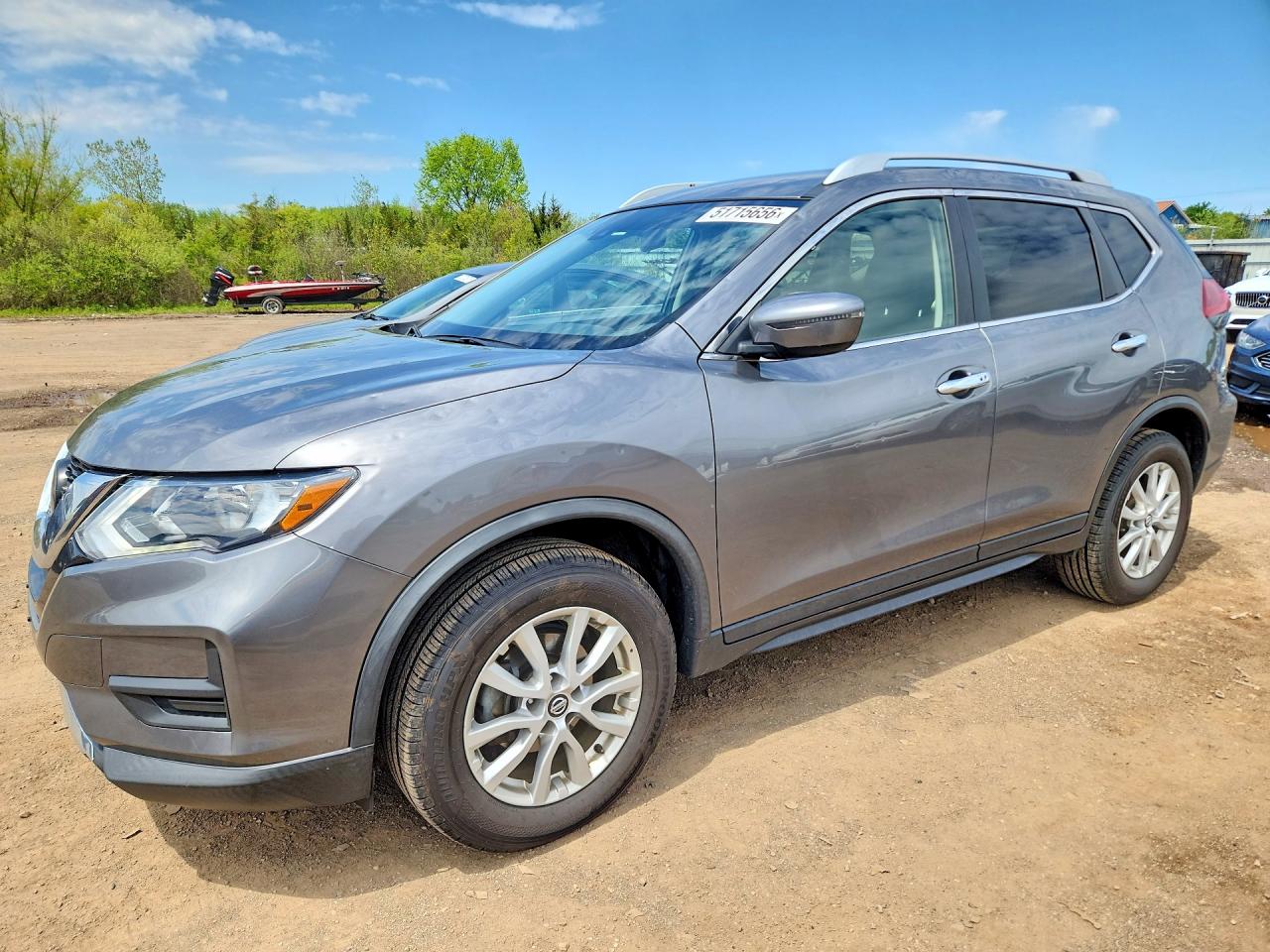 Salvage Nissan Rogue Image