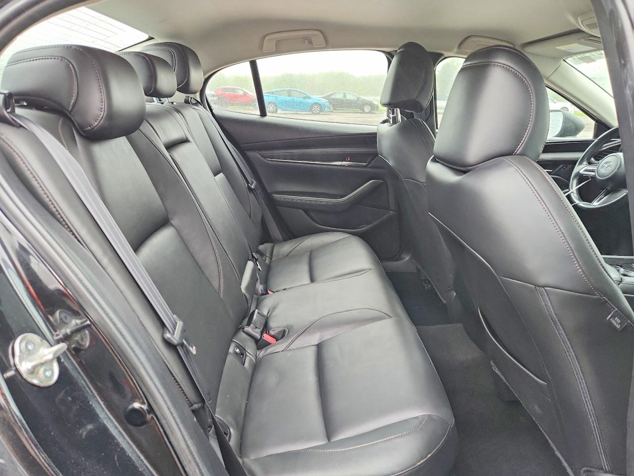 Mazda 3 Select