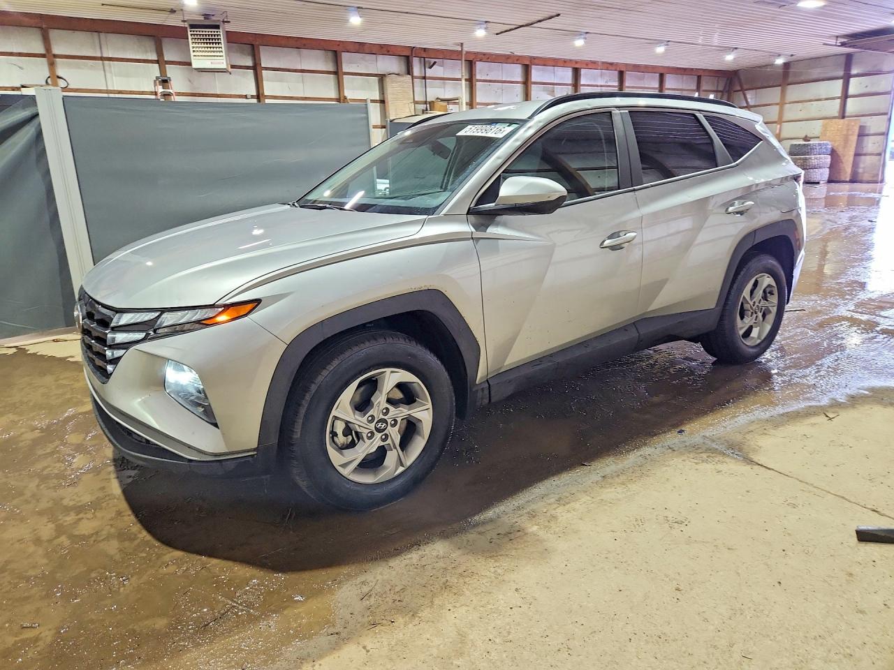 Salvage Hyundai TUCSON Image