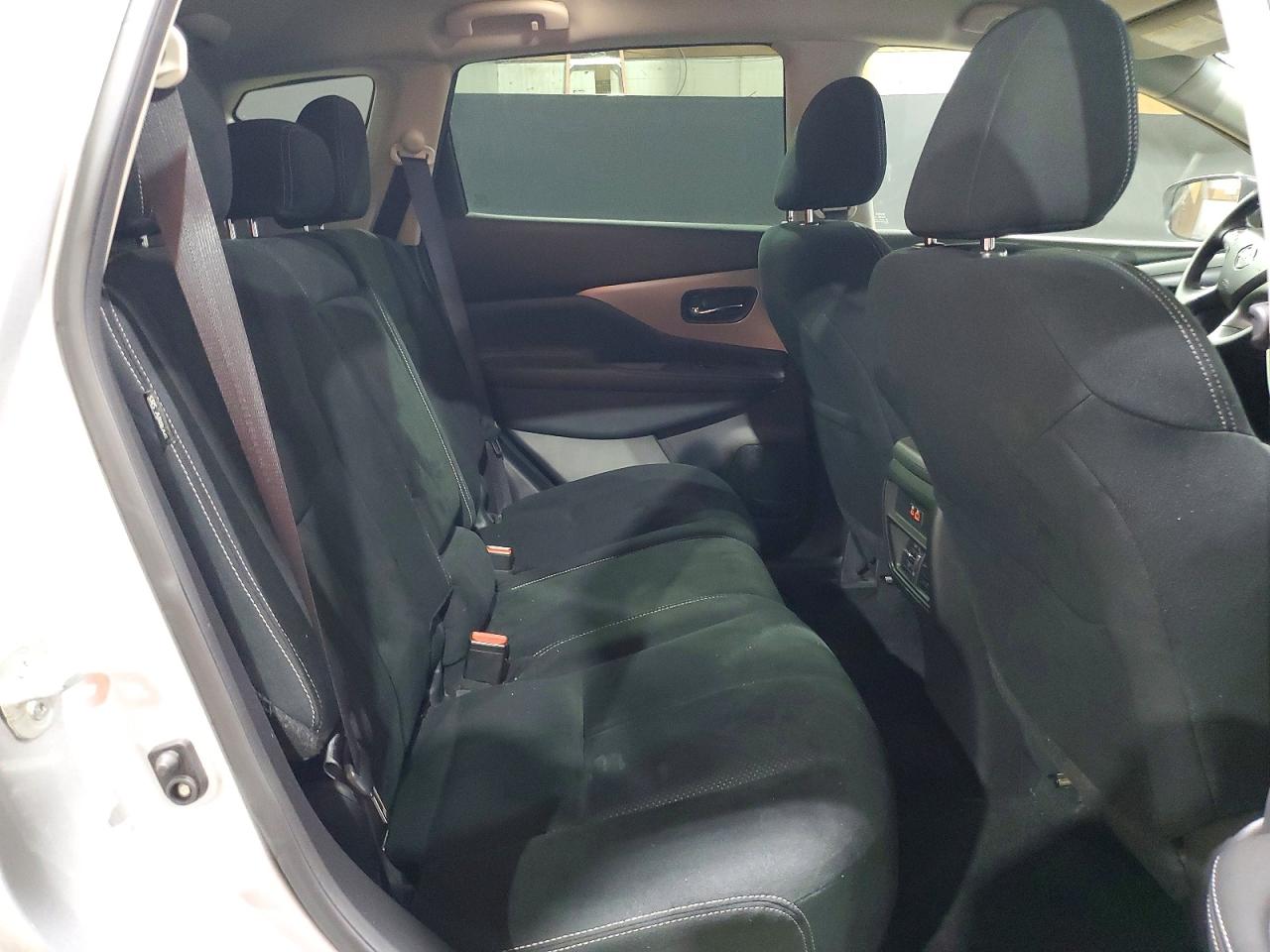 Nissan Murano S