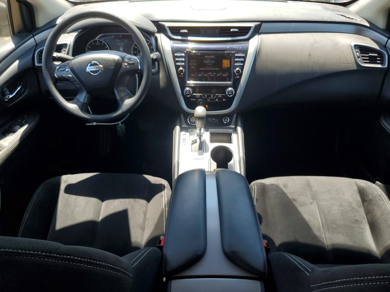 Nissan Murano S